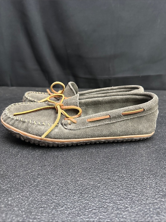 Minnetonka Grey Suede Moccasin Loafers with Tan Laces size 10 W main image 6